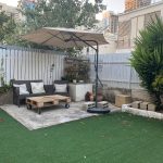 "למכירה בתל אביב: דירת גן 3 חדרים משופצת בשכונת ביצרון רמת ישראל. חצר פרטית, מרפסת, שיפוץ חדש – להיכנס ולגור!"