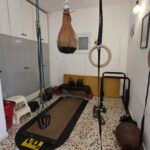 למכירה בביצרון: דירת גן 3.5 חדרים ייחודית עם כניסה נפרדת, חצר ירוקה, מחסן, שפע של אור טבעי ושקט מוחלט. לפרטים ותיאום סיור עם מקסי ריל נכסים היכנסו.
